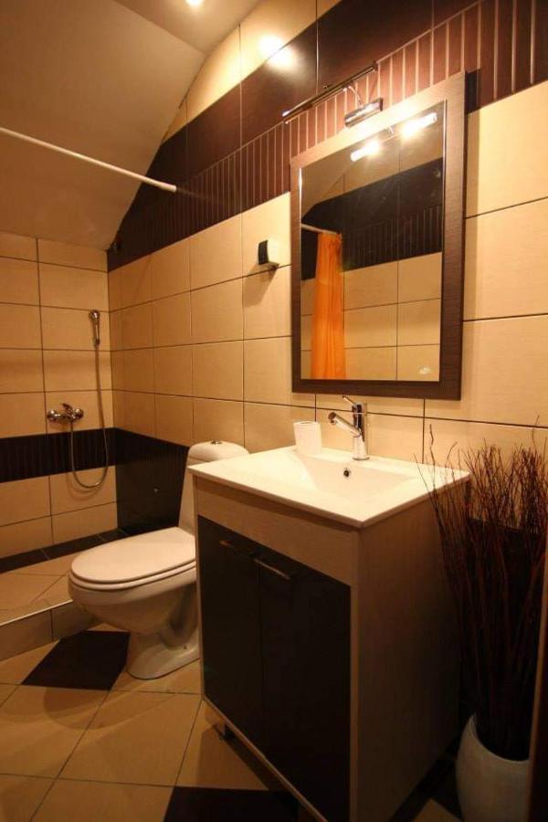 Lira Excellent Nis Hotel Kültér fotó